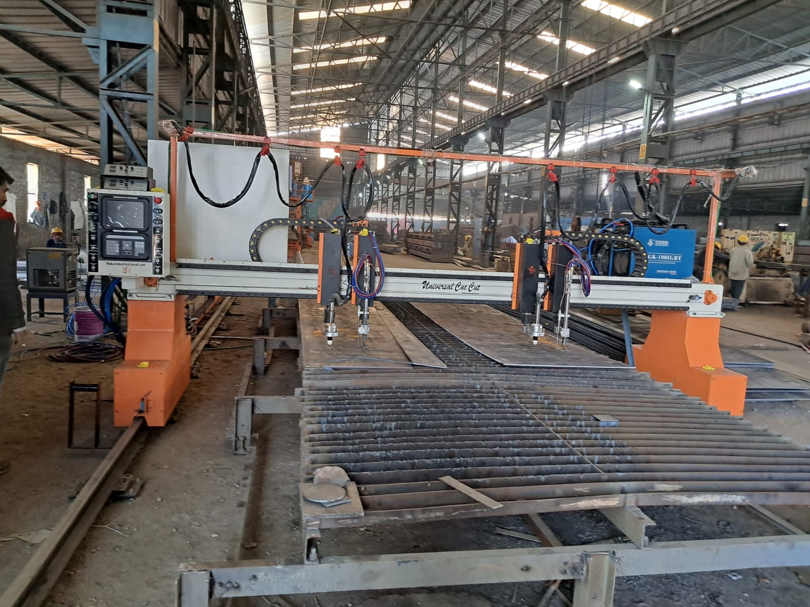MULTI TORCH CNC PROFILE CUTTING MACHINE